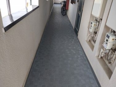 神奈川県大和市　Sマンション　外装リフォーム、共用階段・共用廊下　長尺シート防水工事